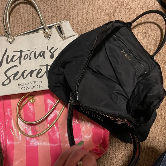 Victoria’s Secret Bond Street London Tote Bag, off-white and black - Picture 11 of 11